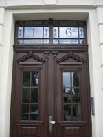 Rolf_Axen_Strasse_-_Haustuer